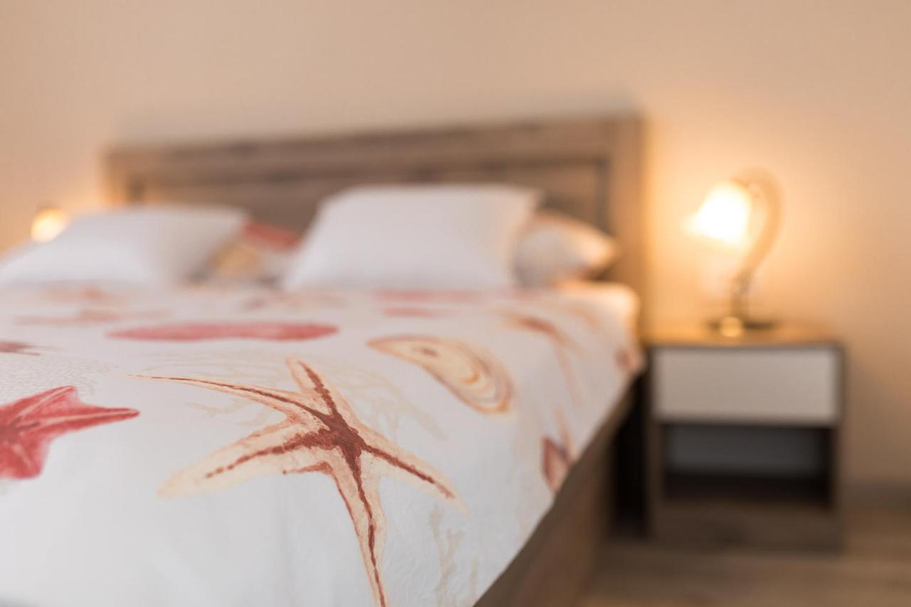 Apartman Jugo Punat Ngoại thất bức ảnh
